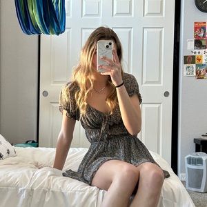 Unworn (tags still on) medium Blush flower romper